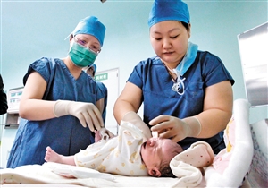 关于人工孕妈代怀助孕咨询怎么选